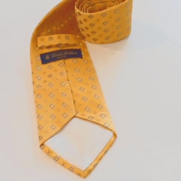 BROOKS BROTHERS (Made in Italy) 100% Silk Tie - Picture 12 of 12